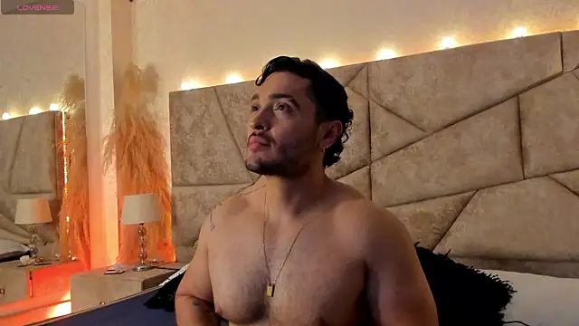 JossAckland online show from March 26, 8:03 pm