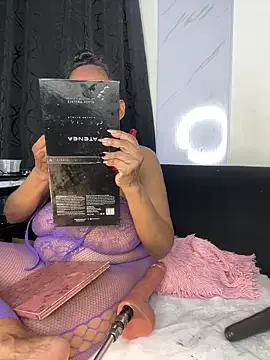 chiquimaturesexy online show from February 15, 5:31 pm