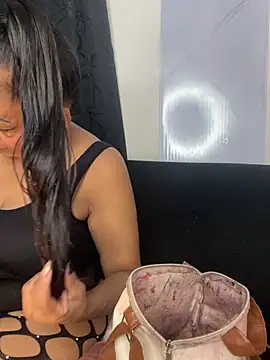 chiquimaturesexy online show from February 18, 7:43 pm