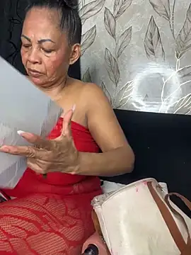 chiquimaturesexy online show from April 22, 9:49 pm