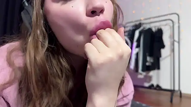 Snapshot of PaulaPratt chatting on December 12, 12:22 pm PaulaPratt online show from December 12, 12:22 pm