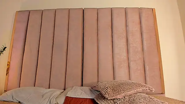 VICTORIA RASH online show from April 29, 11:33 pm