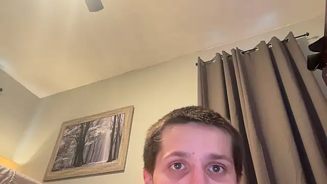 Snapshot of zachandwill chatting on March 22, 10:04 pm zachandwill online show from March 22, 10:04 pm