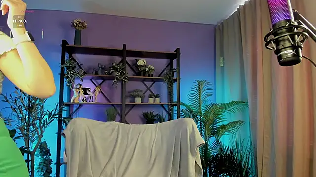 careful i bite nya online show from March 12, 1:40 pm