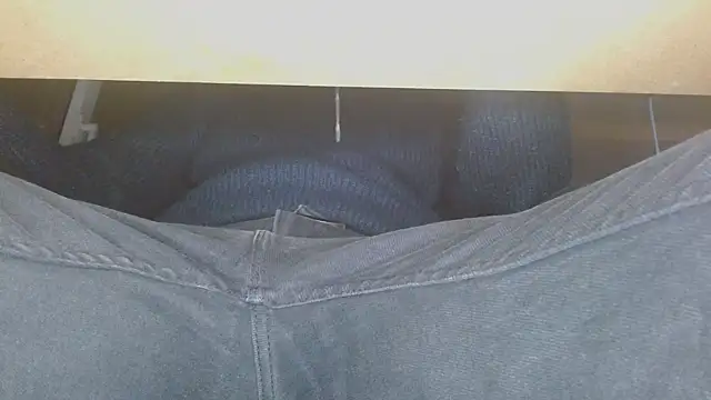 Snapshot of nass21cmm chatting on March 9, 1:04 am nass21cmm online show from March 9, 1:04 am