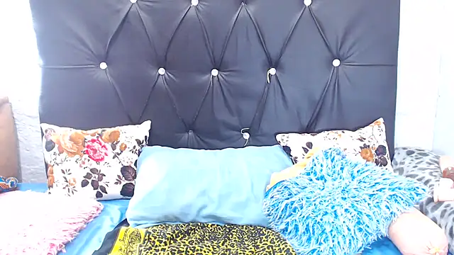 KinkyTall85 online show from February 14, 3:26 pm