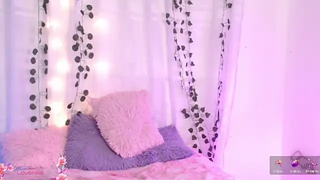 Snapshot of centaurigirl chatting on January 10, 1:53 am centaurigirl online show from January 10, 1:53 am