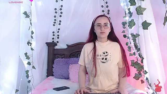 Snapshot of centaurigirl chatting on March 10, 2:16 pm centaurigirl online show from March 10, 2:16 pm