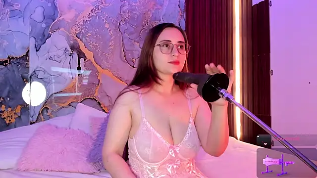 Snapshot of centaurigirl chatting on October 21, 3:51 am centaurigirl online show from October 21, 3:51 am