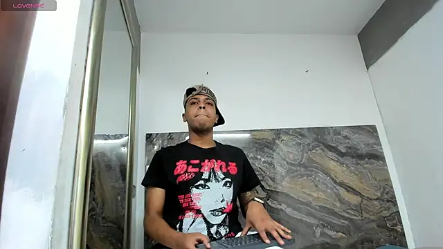 ada-brooke online show from September 19, 11:33 am