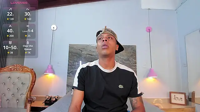 ada-brooke online show from October 26, 4:51 am