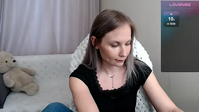 Snapshot of Sunny_bunny6 chatting on May 4, 5:03 am Sunny bunny6 online show from May 4, 5:03 am