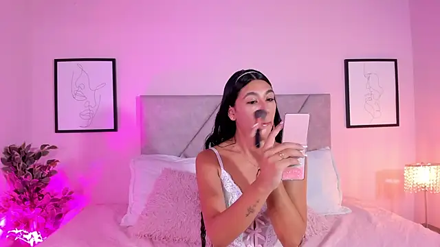 Emilyh  online show from March 20, 11:48 am