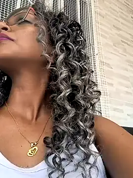 Amaliu  online show from February 26, 7:16 pm