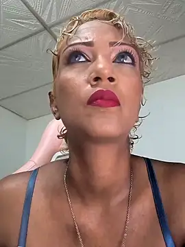 Amaliu  online show from November 8, 3:23 pm