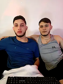 TommyandBillie online show from November 3, 6:09 pm