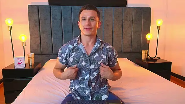 Andrewfalcon online show from February 13, 6:59 pm