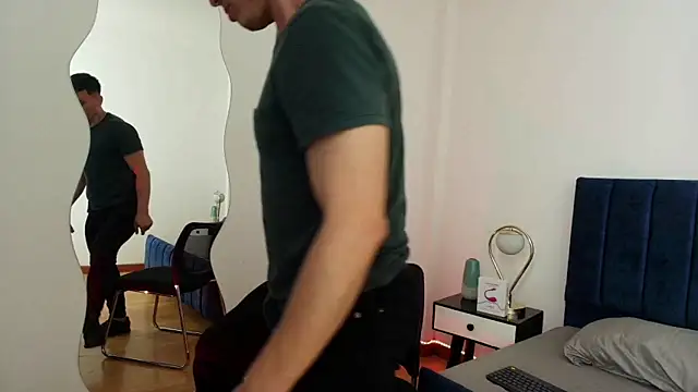 Andrewfalcon online show from March 14, 12:51 pm