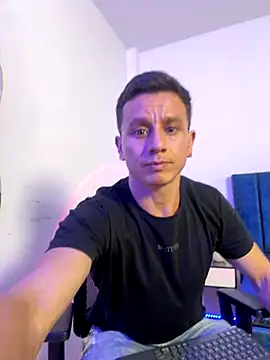 Andrewfalcon online show from September 10, 8:20 pm