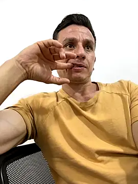 Andrewfalcon online show from October 24, 7:43 pm