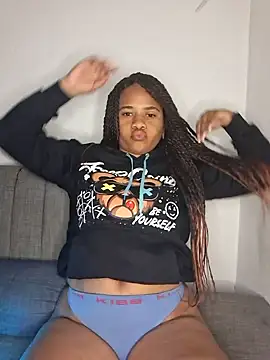 Snapshot of DANIELA_MICHEL chatting on December 20, 2:08 am DANIELA MICHEL online show from December 20, 2:08 am