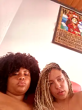 Snapshot of DANIELA_MICHEL chatting on February 21, 9:32 pm DANIELA MICHEL online show from February 21, 9:32 pm