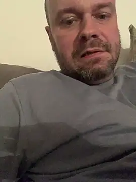 Snapshot of mikaaaaase chatting on January 16, 12:34 am mikaaaaase online show from January 16, 12:34 am