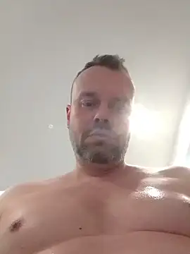 Snapshot of mikaaaaase chatting on November 1, 7:21 am mikaaaaase online show from November 1, 7:21 am