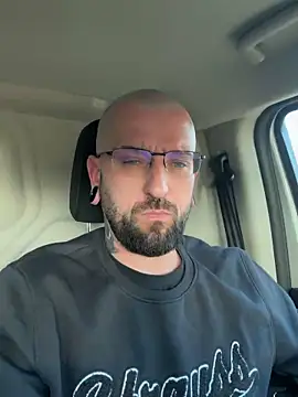 Snapshot of _Haptic_ chatting on December 15, 1:26 pm Haptic online show from December 15, 1:26 pm