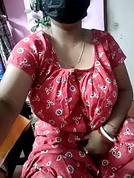 BERRY 00 online show from April 13, 9:26 am