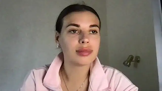 MoonriseGoddess online show from May 11, 9:15 am