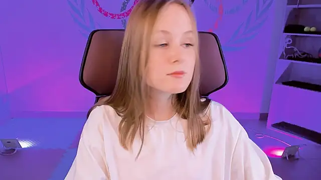 VivienLeeigh online show from January 9, 1:13 pm