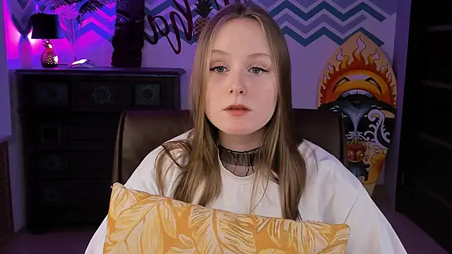 VivienLeeigh online show from March 2, 12:11 pm