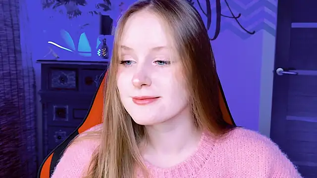 VivienLeeigh online show from October 6, 1:30 pm