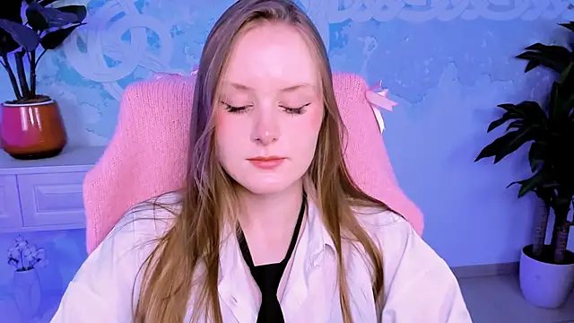 VivienLeeigh online show from October 13, 1:44 pm