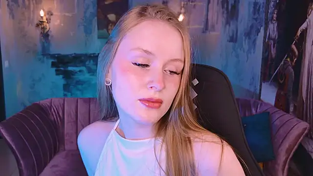 VivienLeeigh online show from November 2, 9:11 am