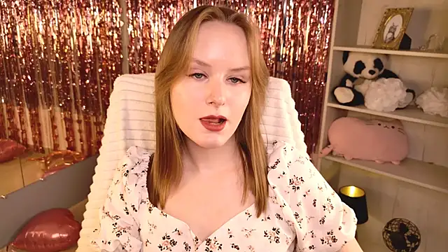 VivienLeeigh online show from May 28, 4:43 am