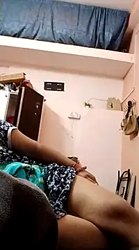 Snapshot of zeevaansari chatting on January 19, 2:47 am zeevaansari online show from January 19, 2:47 am
