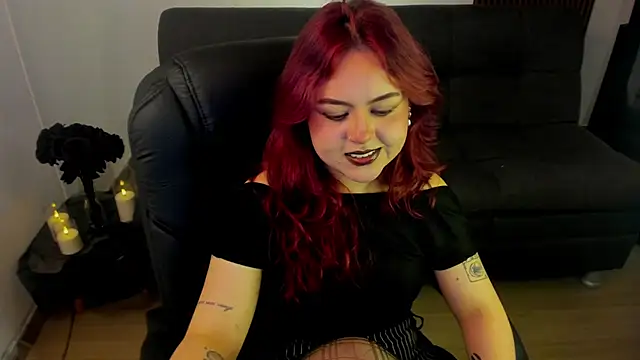 crimson tati  online show from October 11, 3:39 am