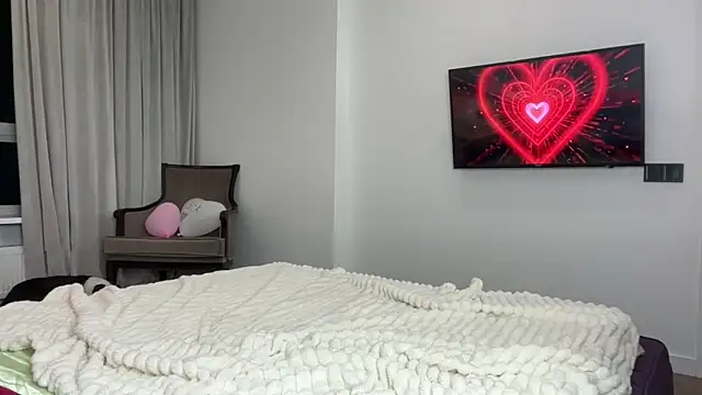 little fox alisa online show from March 23, 12:15 am