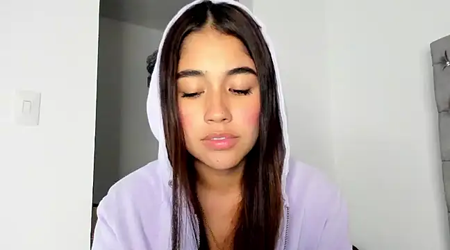 AriaMontgomery online show from December 12, 6:36 am