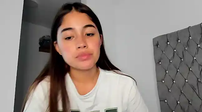 AriaMontgomery online show from December 13, 3:49 am