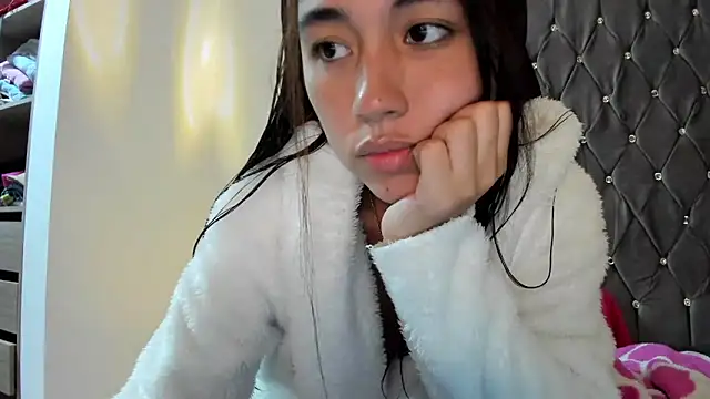 AriaMontgomery online show from January 14, 4:04 am