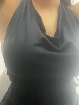 luara1988 online show from April 1, 4:26 pm