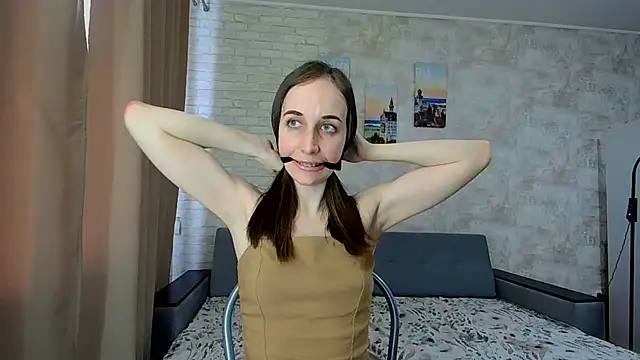 Anika bloom online show from April 15, 10:00 am