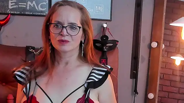 Samantha mature56 online show from February 24, 1:42 pm