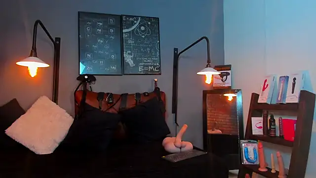 Samantha mature56 online show from April 22, 2:36 am