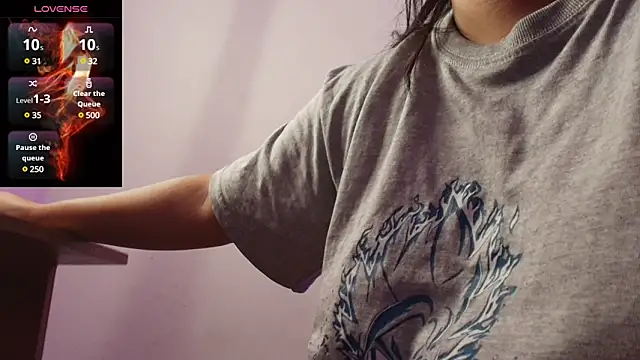 EmilySavvato online show from January 23, 8:25 am