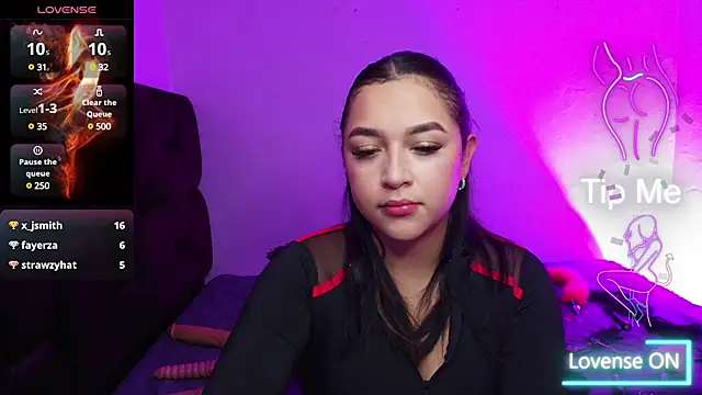 EmilySavvato online show from March 6, 6:05 pm