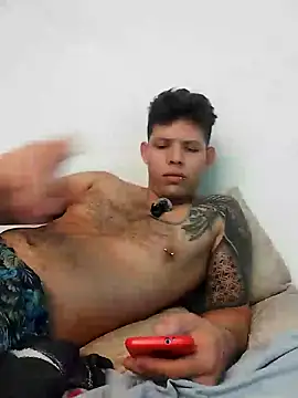 Snapshot of King_russo chatting on January 20, 5:06 pm King russo online show from January 20, 5:06 pm